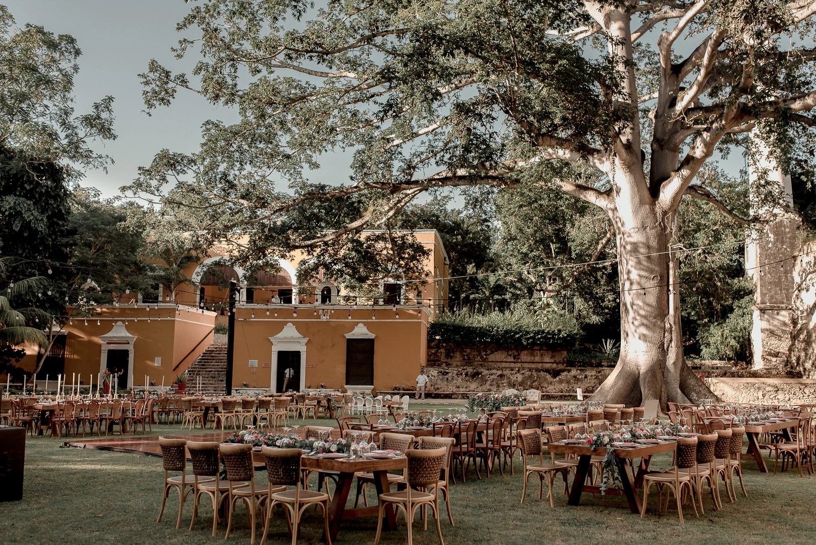 Wedding at Hacienda Uayamón, a historic hacienda for grand receptions near Campeche
