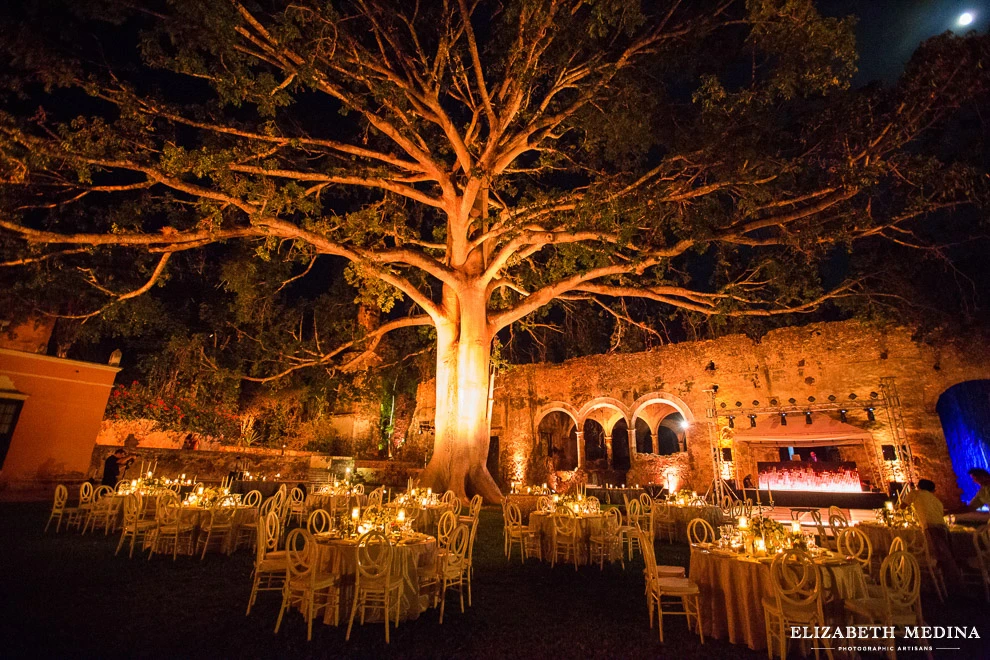Ceremony beneath the arches of Hacienda Uayamón, Campeche