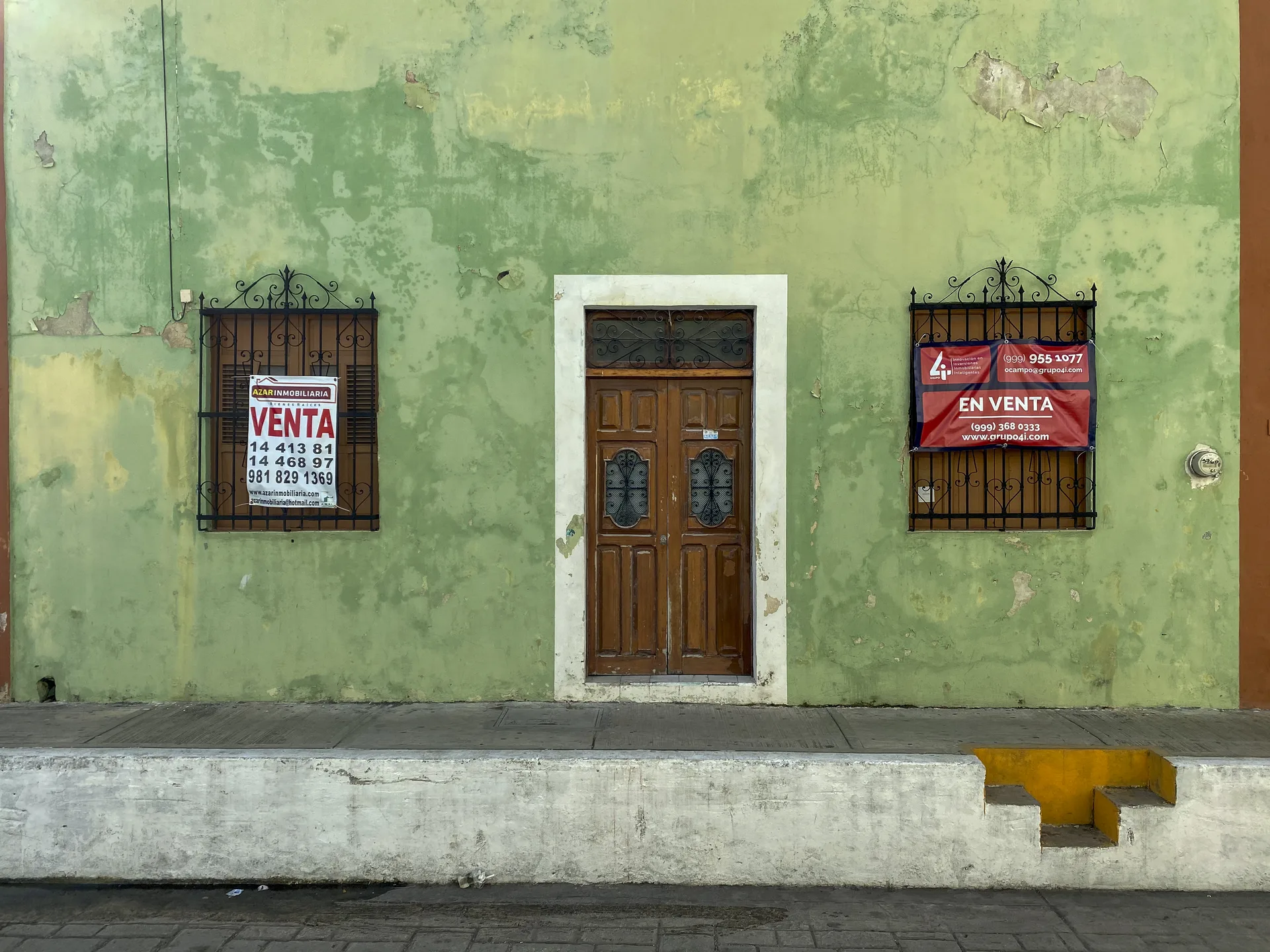 Fachada de La Casa Verde antes de la restauración, ciudad amurallada de Campeche