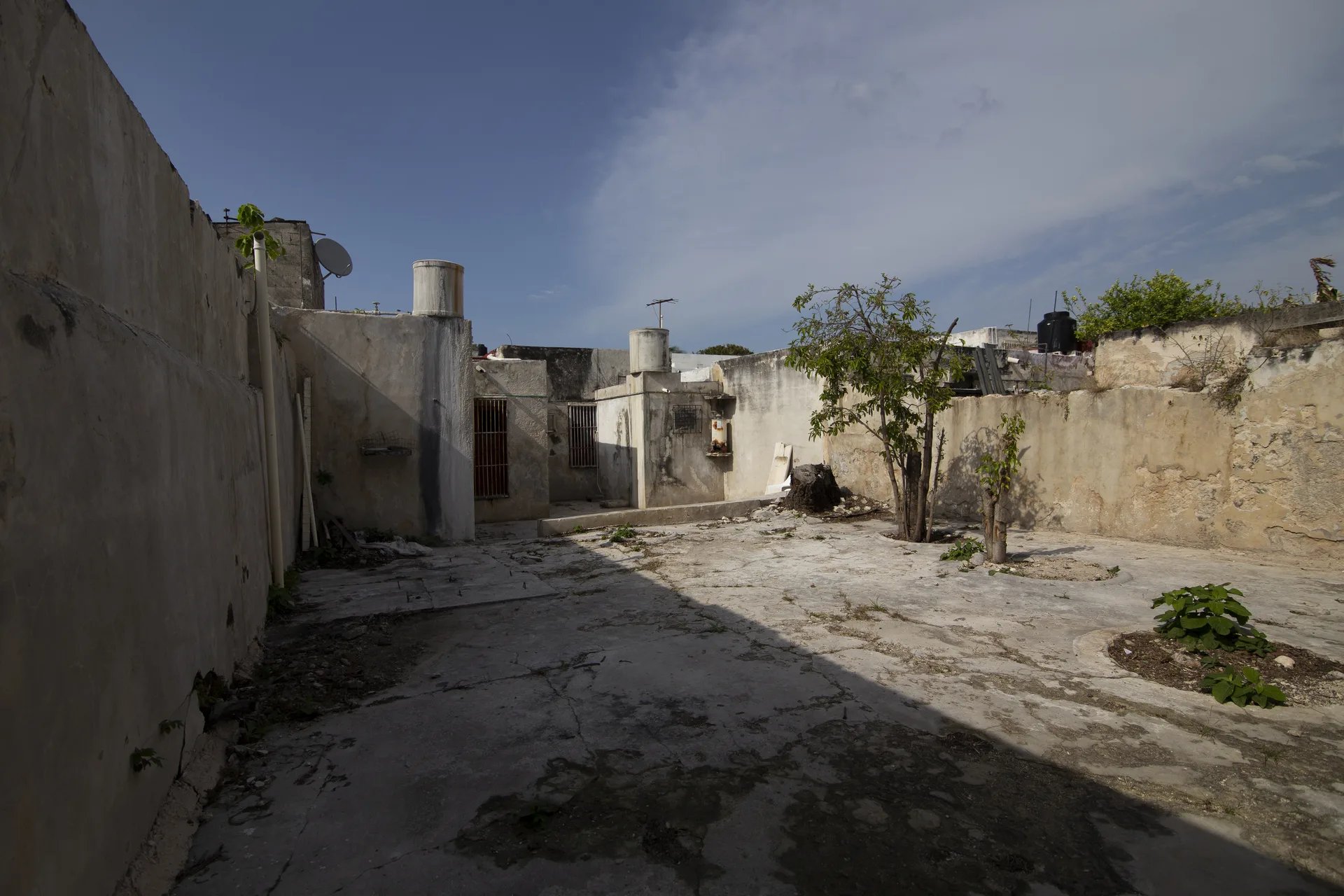 Patio de La Casa Verde antes de la restauración, centro histórico de Campeche