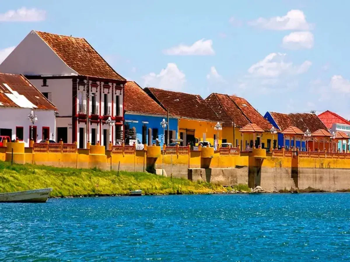 Colourful houses with French clay-tile roofs in Palizada, a Pueblo Mágico in Campeche, México